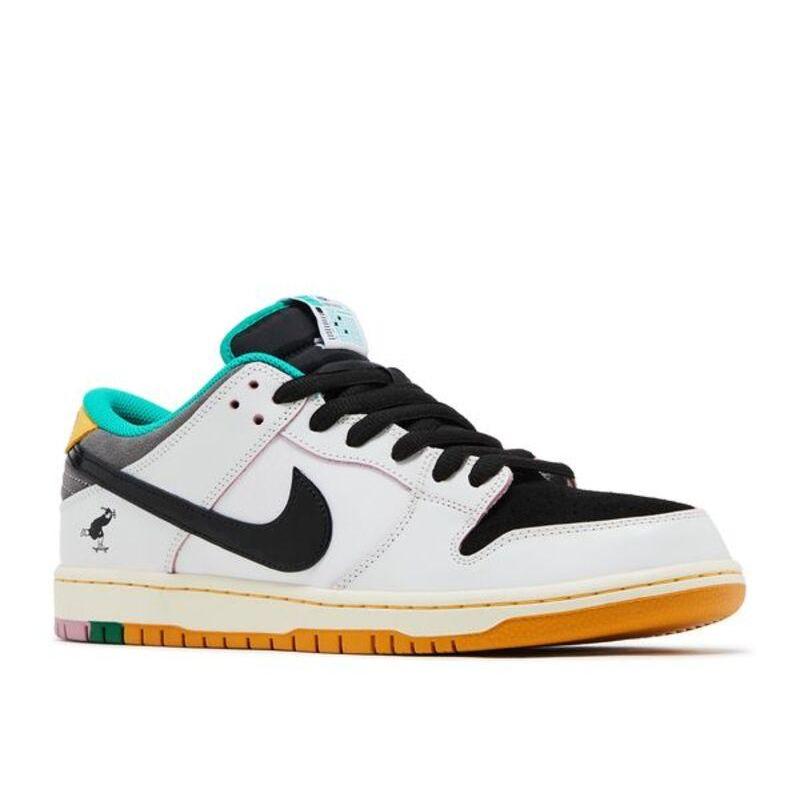 Nike CSEF x Dunk Low SB 'White Clear Emerald' - Image 2