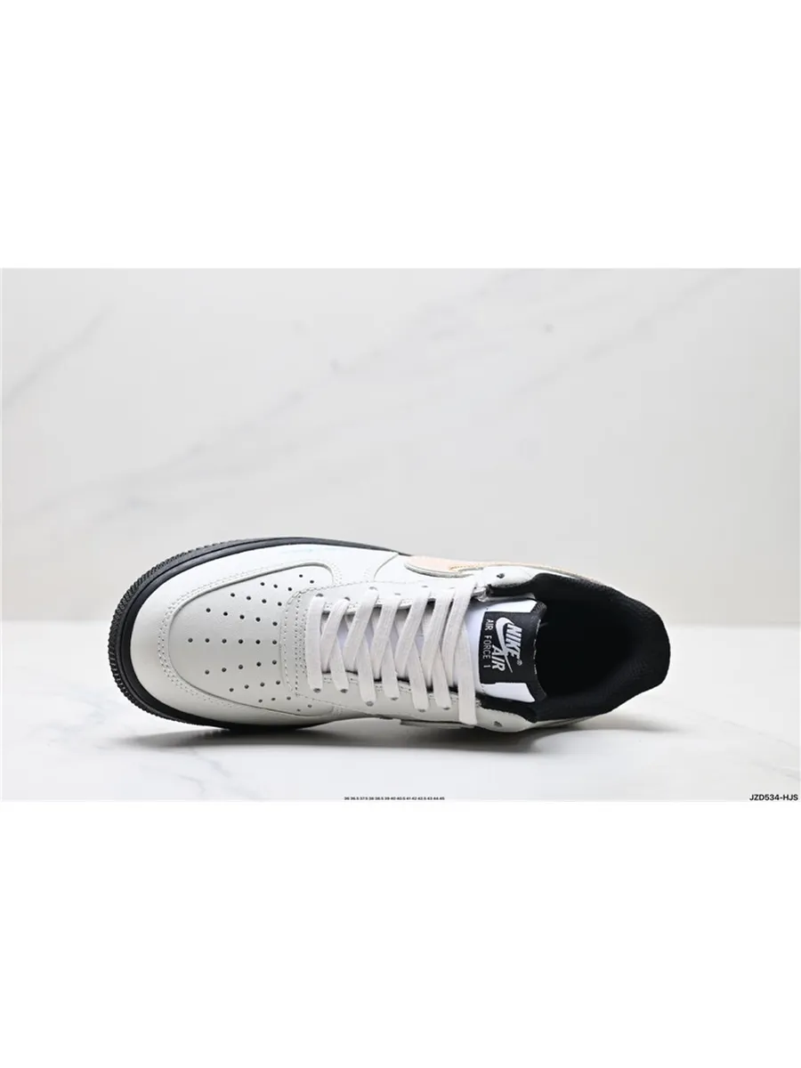 Nike AIR FORCE 1’07 - Image 1