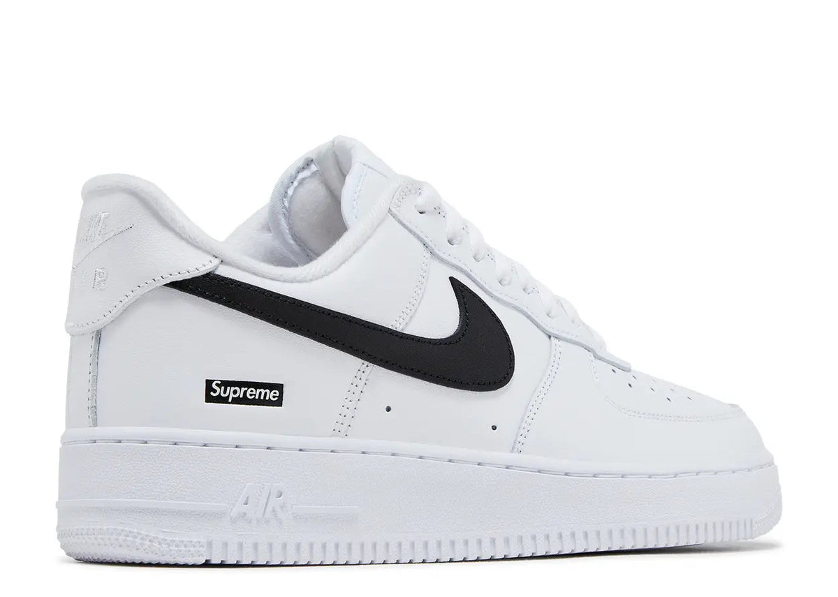 Supreme Drop Nike Air Force 1 Low - Image 3