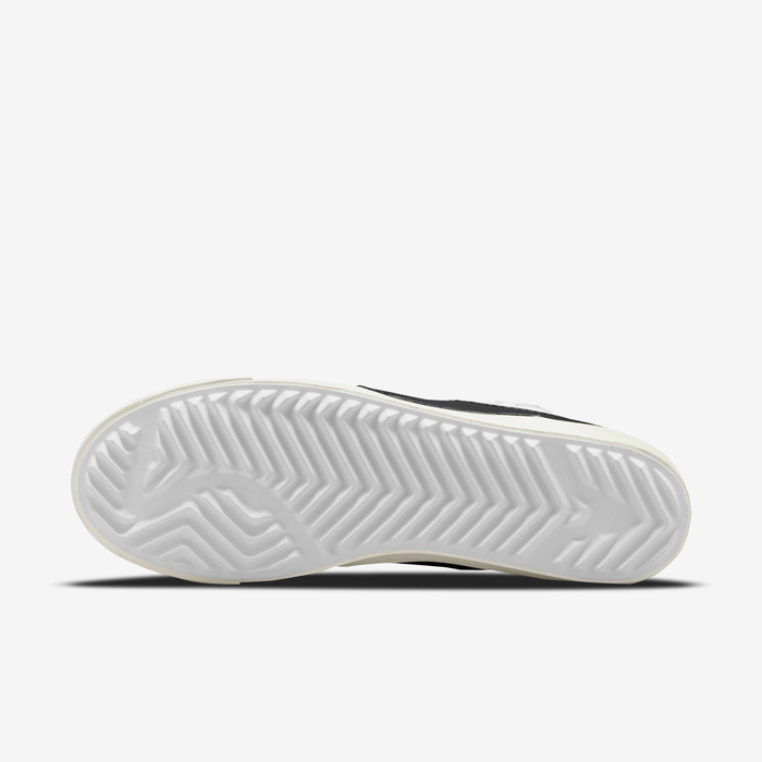 Nike Blazer Mid '77 Jumbo DD2111-100 – Retro Mid Top Sneakers - Image 3