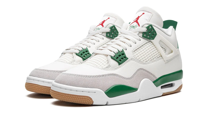 AIR JORDAN 4 RETRO SB - Image 3
