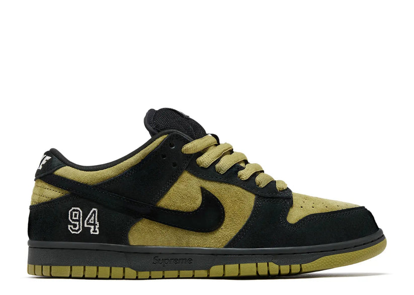 Nike SB Dunk Low Supreme 94 Hulk - Image 2