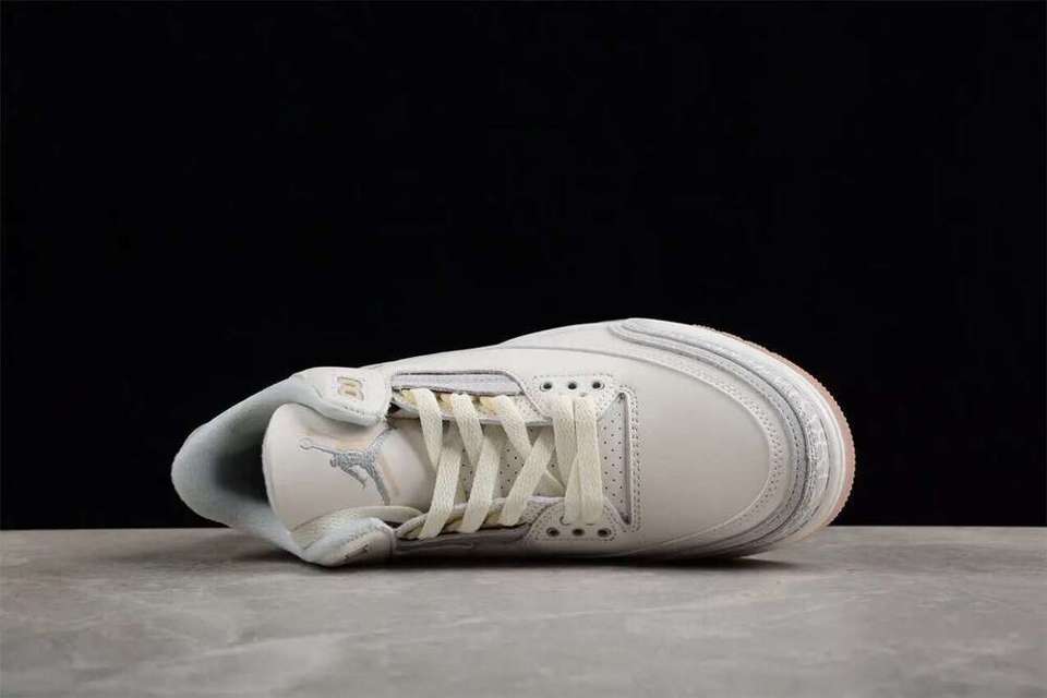 Air Jordan 3 Retro Craft "Ivory" - Image 2