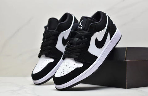 Air Jordan 1 Low 'Black/White' - Image 3