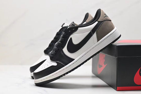 Air Jordan 1 Low OG 'Mocha' - Image 3
