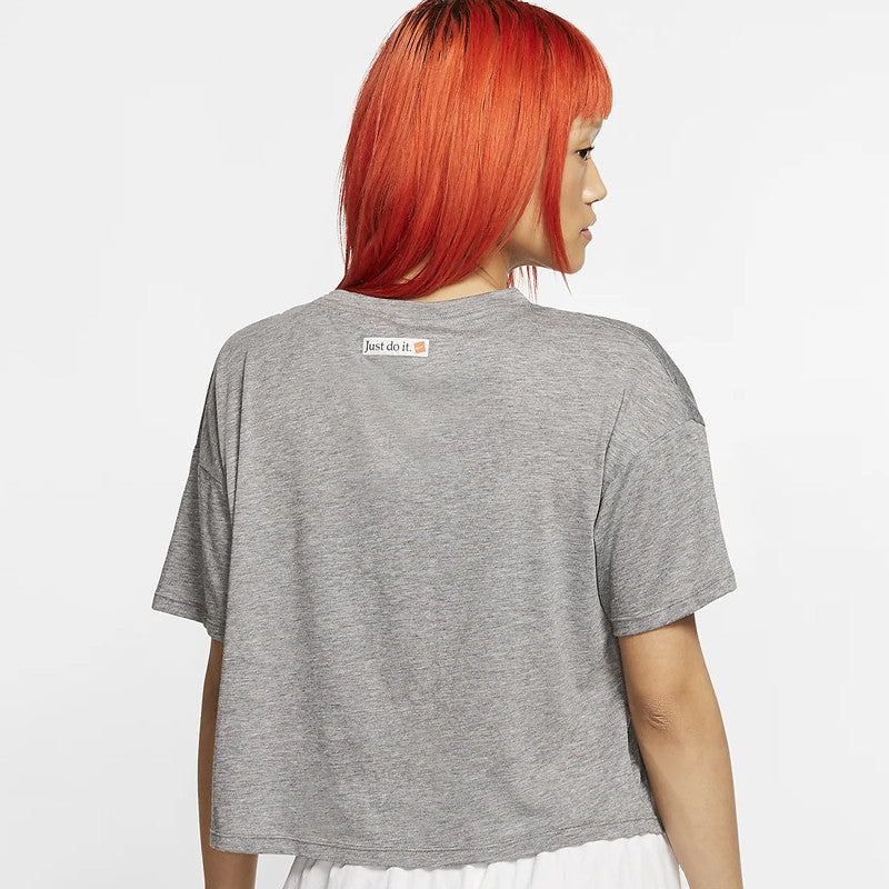 Nike Wmns Icon Clash Short Sleeve Tee - Image 2